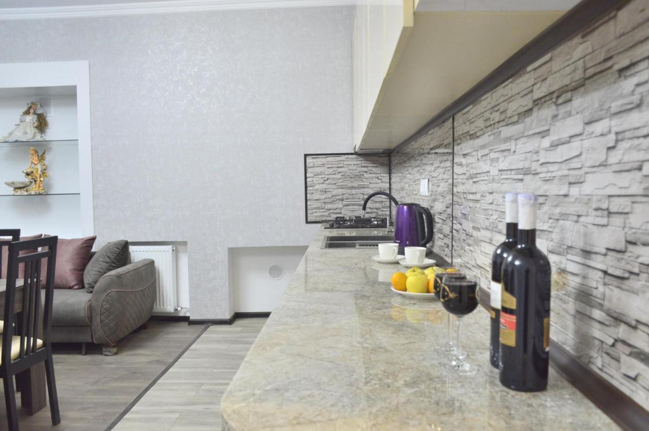 Hotel Mtatsmindaze Tbilisi Zewnętrze zdjęcie